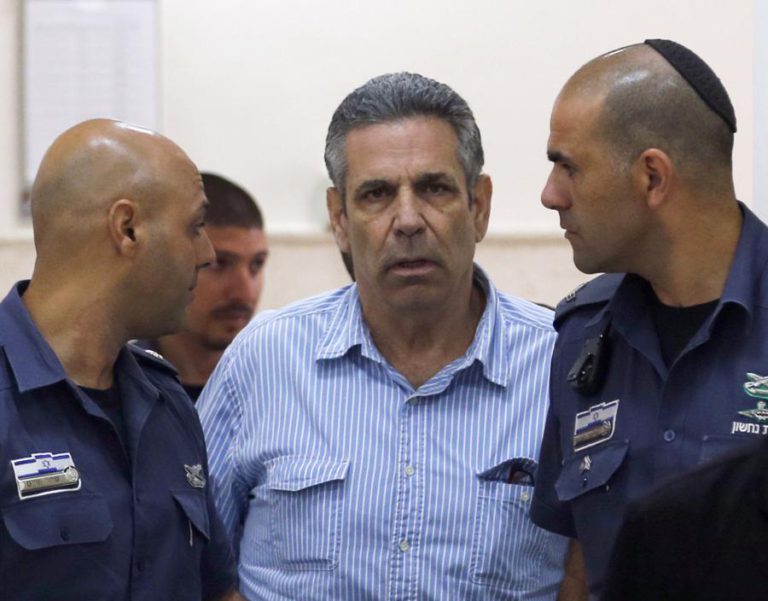 EX-MINISTRO DE ISRAEL CONDENADO A 11 ANOS DE PRISÃO POR ESPIONAGEM PARA O IRÃO