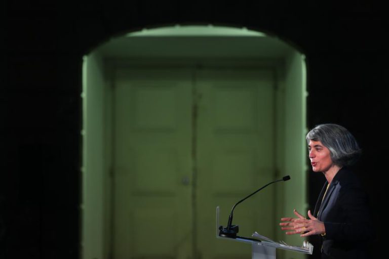 GOVERNO QUER EXPOR NO INTERIOR AS OBRAS EM RESERVA DOS MUSEUS NACIONAIS