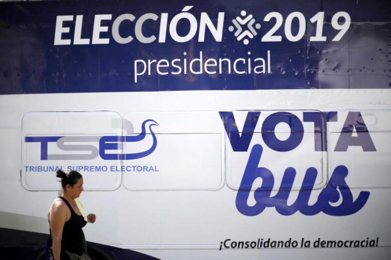 EL SALVADOR ELEGE HOJE NOVO PR ENTRE A VIOLÊNCIA DOS BANDOS ARMADOS E A POBREZA