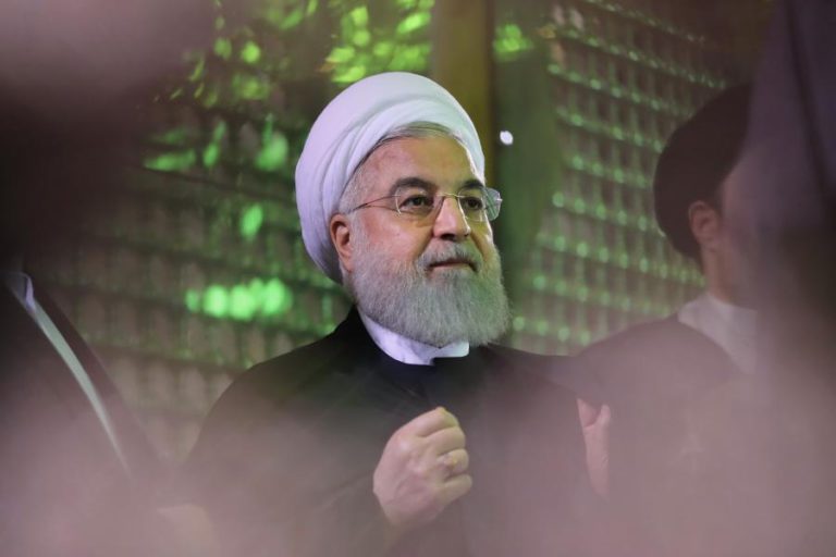 PRESIDENTE IRANIANO EXPRESSA APOIO A NICOLÁS MADURO