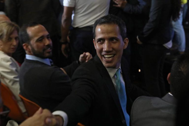 PORTUGAL COORDENA COM OUTROS PAÍSES RECONHECIMENTO DE GUAIDÓ NA 2.ª FEIRA