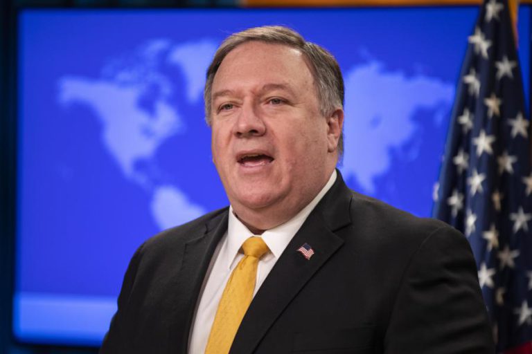 MIKE POMPEO ACUSA MADURO DE “BLOQUEAR” AJUDA HUMANITÁRIA NA VENEZUELA