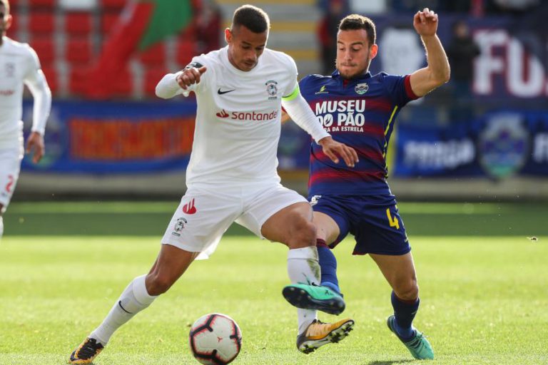 DESPORTIVO DE CHAVES VENCE MARÍTIMO E SOBE AO 16.º LUGAR DA I LIGA
