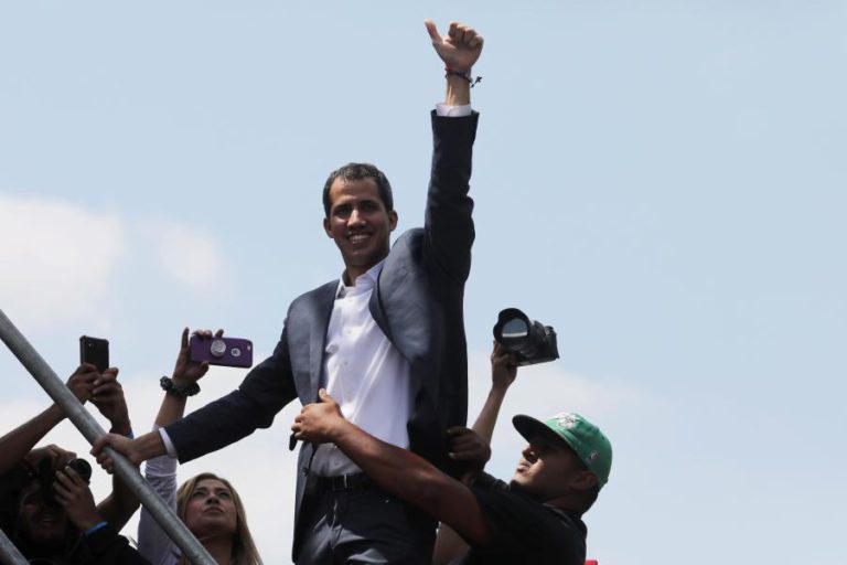VENEZUELA: SUÉCIA RECONHECE JUAN GUAIDÓ COMO PRESIDENTE INTERINO DO PAÍS