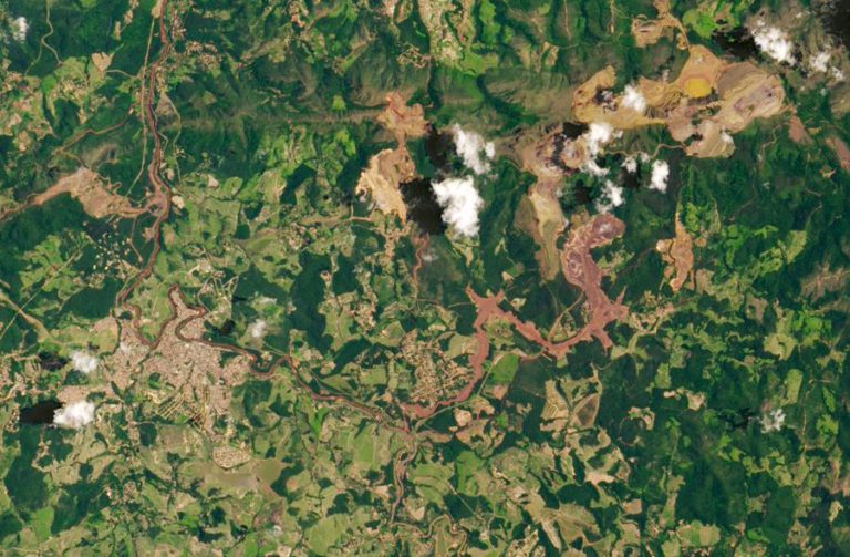 AUMENTA PARA 169 O NÚMERO DE MORTES DEVIDO A RUTURA DE BARRAGEM EM MINAS GERAIS