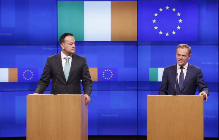 TUSK VÊ LUGAR NO INFERNO PARA OS QUE PROMOVERAM SAÍDA DO REINO UNIDO