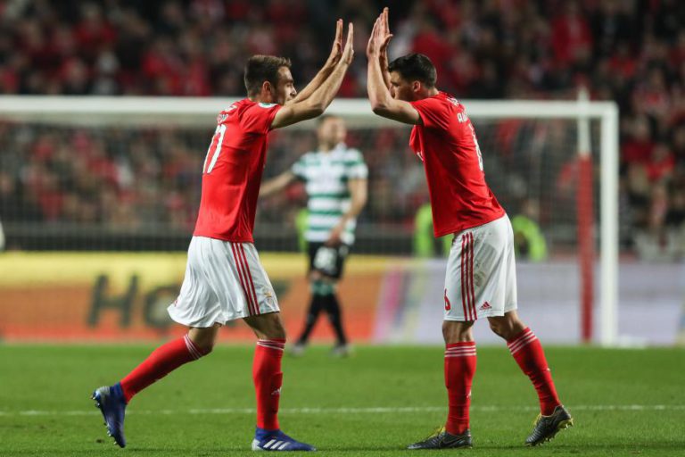 BENFICA VENCE SPORTING E FICA EM VANTAGEM NAS MEIAS-FINAIS DA TAÇA