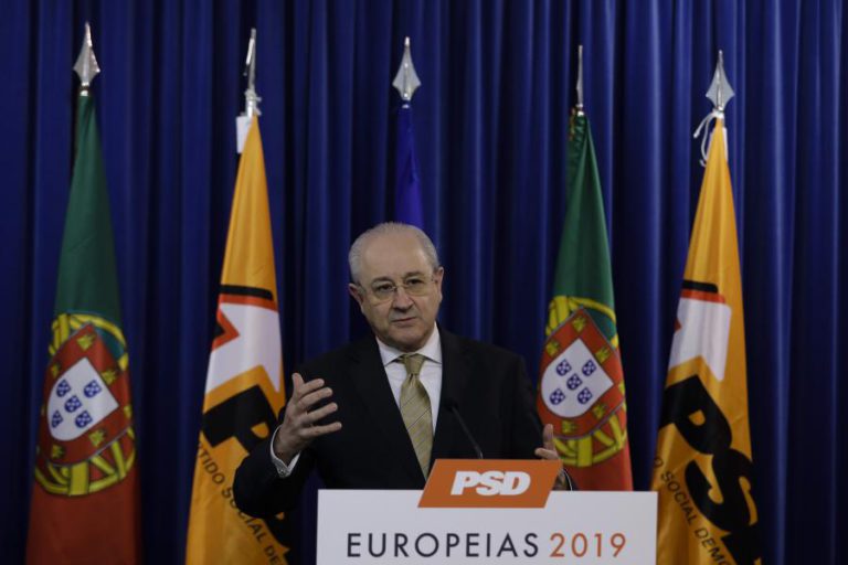 RUI RIO AVISA QUE REUNIÃO NA FEIRA NÃO É AÇÃO DE CAMPANHA