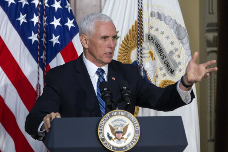 MIKE PENCE PEDIU A ALIADOS EUROPEUS PARA SE RETIRAREM DE ACORDO NUCLEAR COM IRÃO