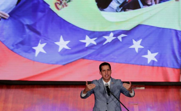 GUAIDÓ ADMITE INTERVENÇÃO MILITAR DOS EUA PARA ACABAR COM CRISE HUMANITÁRIA NA VENEZUELA