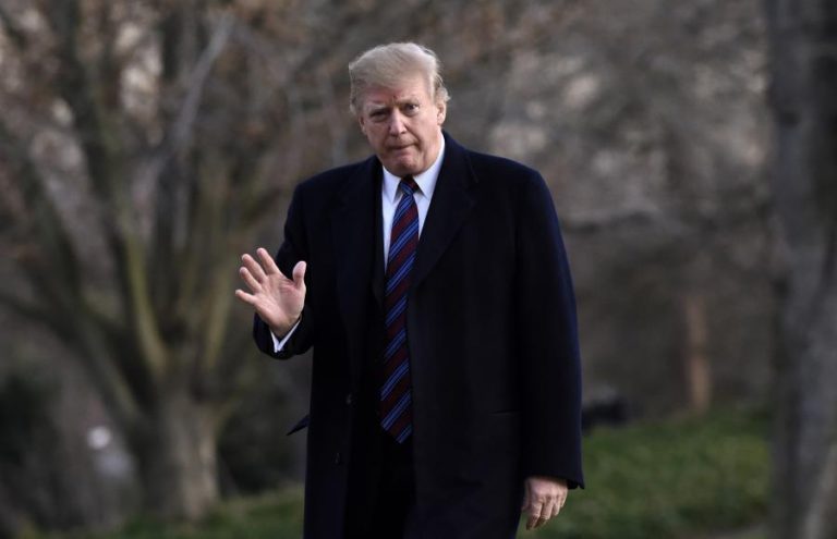 TRUMP DIZ QUE NOVO ‘SHUTDOWN’ DA ADMINISTRAÇÃO “DEPENDE DOS DEMOCRATAS”