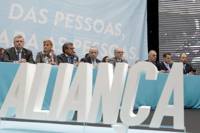 CONGRESSISTAS APROVAM ESTATUTOS E REGULAMENTO ELEITORAL DO ALIANÇA