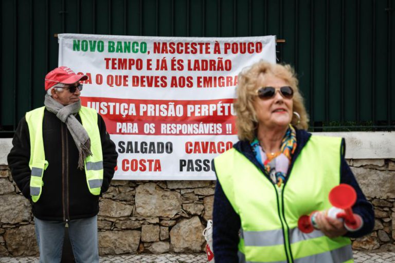 “COLETES AMARELOS” E LESADOS DO BES EXIGEM DEVOLUÇÃO DO DINHEIRO INVESTIDO