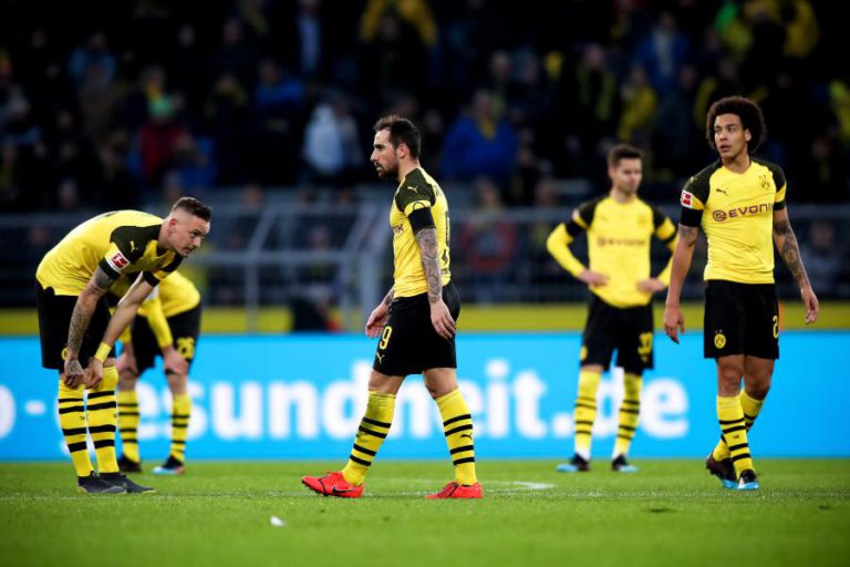 RAPHAEL GUERREIRO MARCA, MAS BORUSSIA DORTMUND DESPERDIÇA TRÊS GOLOS DE VANTAGEM