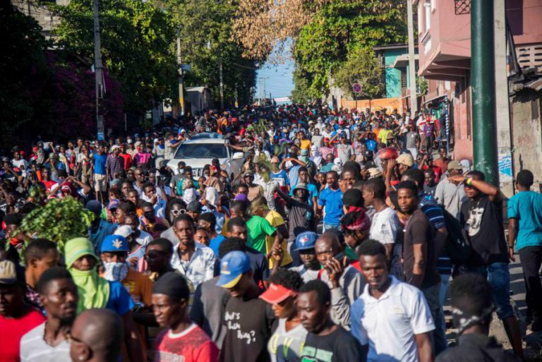 PRESIDENTE DO HAITI ANUNCIA MEDIDAS PARA ALIVIAR CRISE ECONÓMICA E COMBATER CORRUPÇÃO