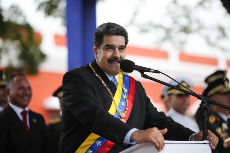 NICOLÁS MADURO DIZ QUE O SEU GOVERNO RESOLVERÁ A CRISE NA VENEZUELA “EM UNIÃO NACIONAL”