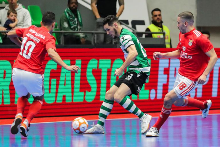 SPORTING GOLEIA E IMPÕE PRIMEIRA DERROTA AO BENFICA EM FUTSAL