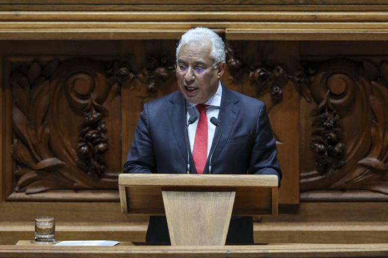 ANTÓNIO COSTA AFIRMA QUE MOÇÃO DO CDS “CONFIRMA” DIREITA EM MINORIA E SEM ALTERNATIVA