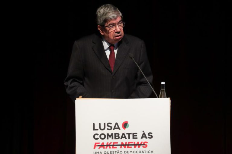 FERRO RODRIGUES ACREDITA EM CONSENSO PARA MEDIDAS CONTRA DESINFORMAÇÃO