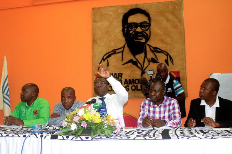 JORNALISTA DA RÁDIO E TELEVISÃO PÚBLICAS DE ANGOLA AMEAÇAM ENTRAR EM GREVE