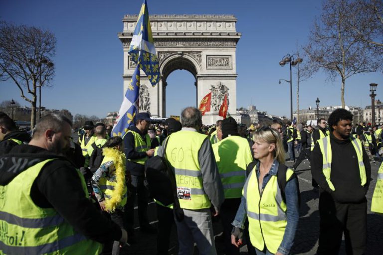 CONSELHO DA EUROPA PEDE A PARIS RESPEITO DOS DIREITOS HUMANOS DOS COLETES AMARELOS
