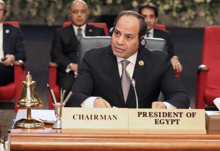 AL-SISSI REJEITA QUE EUROPEUS LHE DEEM LIÇÕES DE DIREITOS HUMANOS