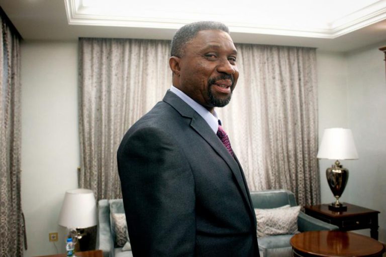 PM SÃO-TOMENSE QUER “NOVA ERA” NA COOPERAÇÃO COM ANGOLA