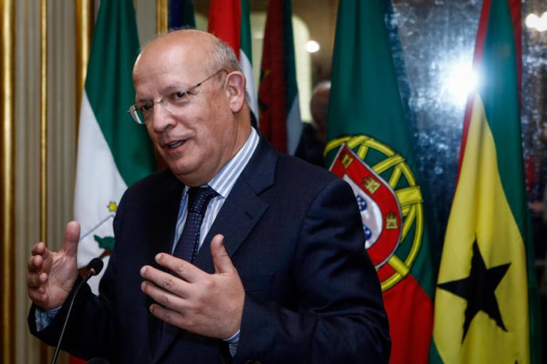 PORTUGAL JÁ INICIOU “ANÁLISE JURÍDICA” RELATIVA AO EMBAIXADOR NOMEADO POR GUAIDÓ