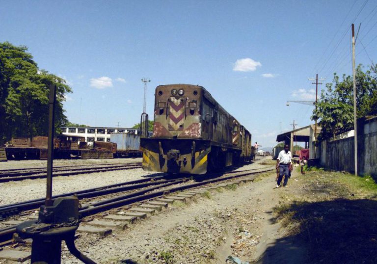 GOVERNO MOÇAMBICANO ANUNCIA AQUISIÇÃO DE 90 CARRUAGENS E CINCO LOCOMOTIVAS