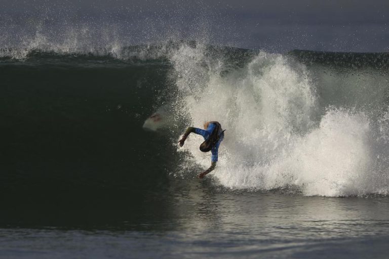 TERESA BONVALOT NONA EM PROVA DO CIRCUITO DE QUALIFICAÇÃO DE SURF NA AUSTRÁLIA