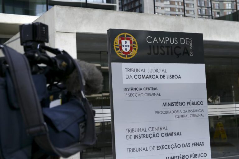 RUI PINTO CHEGOU AO TRIBUNAL DE INSTRUÇÃO CRIMINAL DE LISBOA