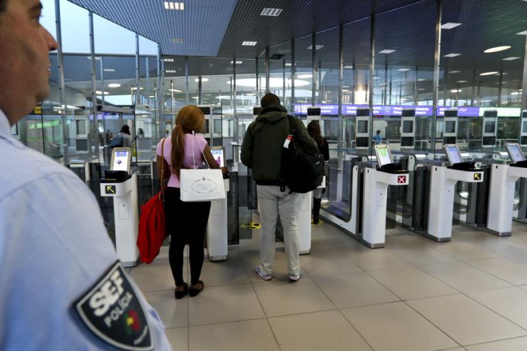 BREXIT: AUMENTO DOS INSPETORES DO SEF NOS AEROPORTOS DE LISBOA, FARO E FUNCHAL