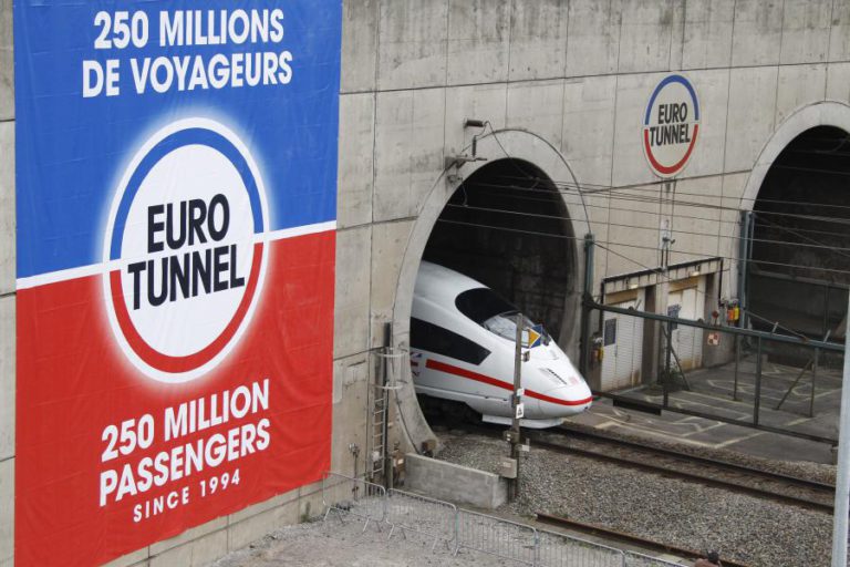 BREXIT: GOVERNO BRITÂNICO PAGA 38 MILHÕES DE EUROS À EUROTUNNEL NUM ACORDO EXTRAJUDICIAL