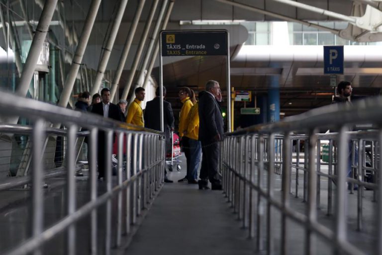 CDS DE LISBOA PROPÕE TARIFA PRÉ-DEFINIDA PARA TÁXIS DO AEROPORTO E TERMINAL DE CRUZEIROS