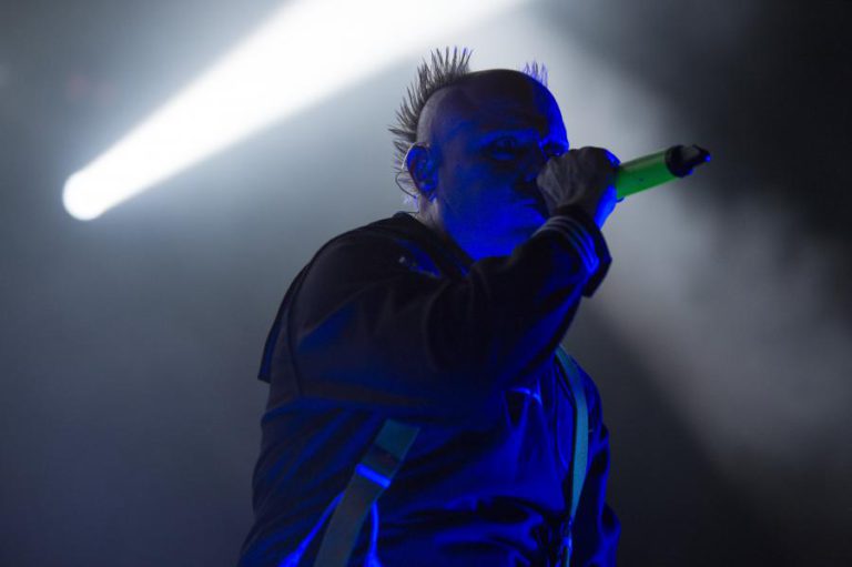 VOCALISTA DOS PRODIGY KEITH FLINT MORRE AOS 49 ANOS