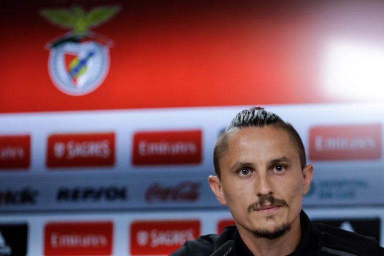 FEJSA DE REGRESSO AOS TREINOS DO BENFICA QUASE DOIS MESES DEPOIS