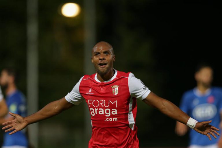 WILSON EDUARDO APURA ANGOLA DIRETAMENTE PARA A FASE FINAL DA CAN2019