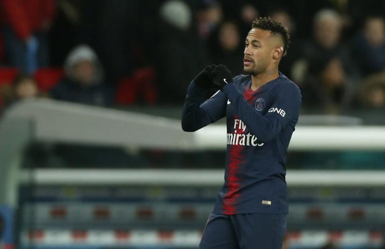 NEYMAR COM PROCESSO DISCIPLINAR DA UEFA, ARRISCA VÁRIOS JOGOS DE SUSPENSÃO