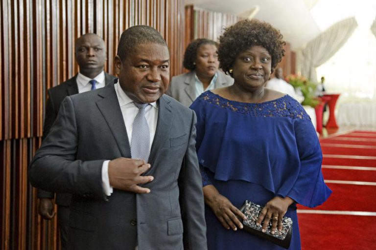 GOVERNO E RENAMO “ALINHAM” ETAPAS RUMO À PAZ EM MOÇAMBIQUE