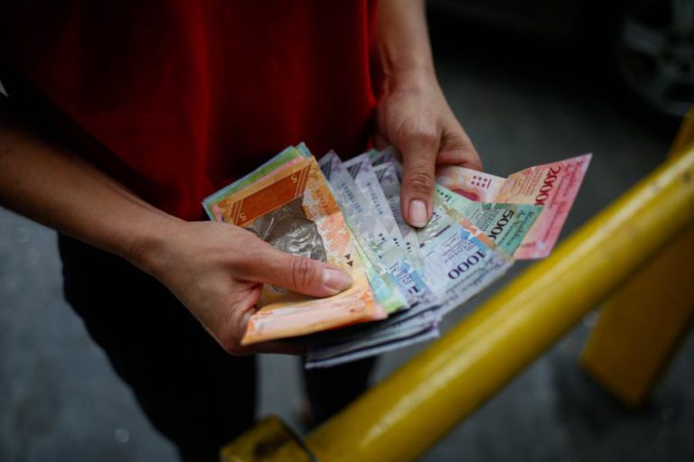 BANCOS VENEZUELANOS COM DIFICULDADES PARA COBRIR FUNDO DE GARANTIA LEGAL OBRIGATÓRIO