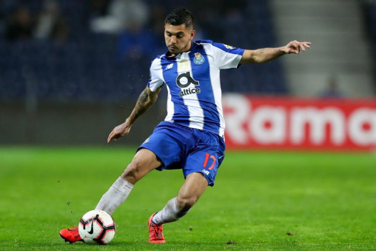 JESÚS CORONA RENOVA CONTRATO COM O FC PORTO ATÉ 2022