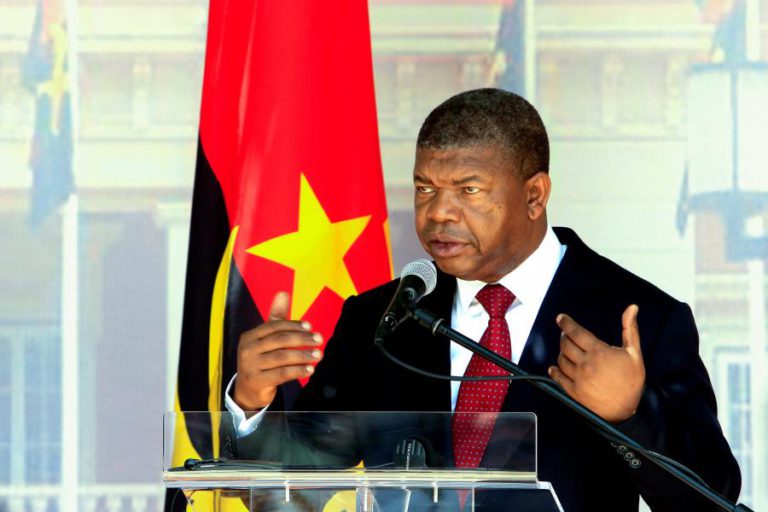 ANGOLA ESTÁ A NEGOCIAR DOIS EMPRÉSTIMOS NO VALOR DE 2.350 MEURO COM BANCO MUNDIAL