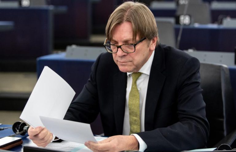 BREXIT: COORDENADOR DO PE CONDICIONA EXTENSÃO A MAIORIA CLARA NO PARLAMENTO BRITÂNICO