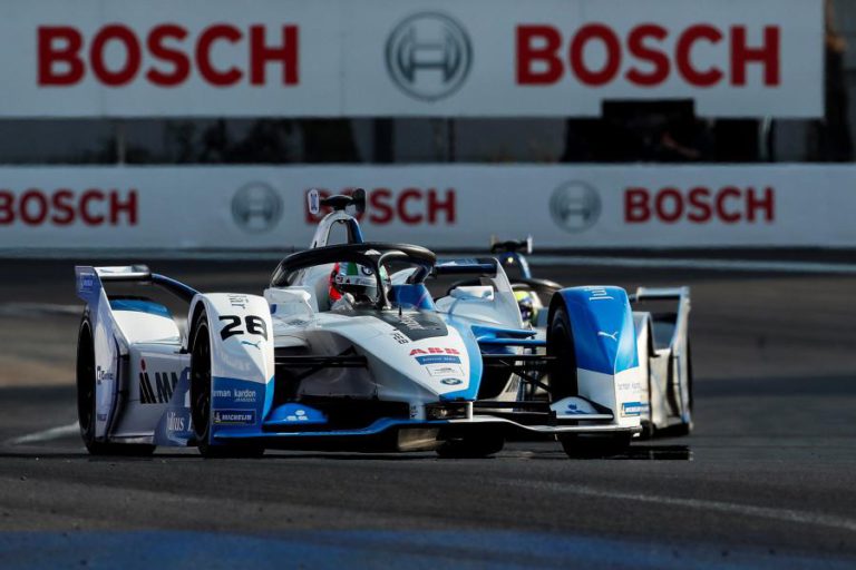 FÉLIX DA COSTA SOBE AO PÓDIO NA CHINA E À LIDERANÇA DA FÓRMULA E