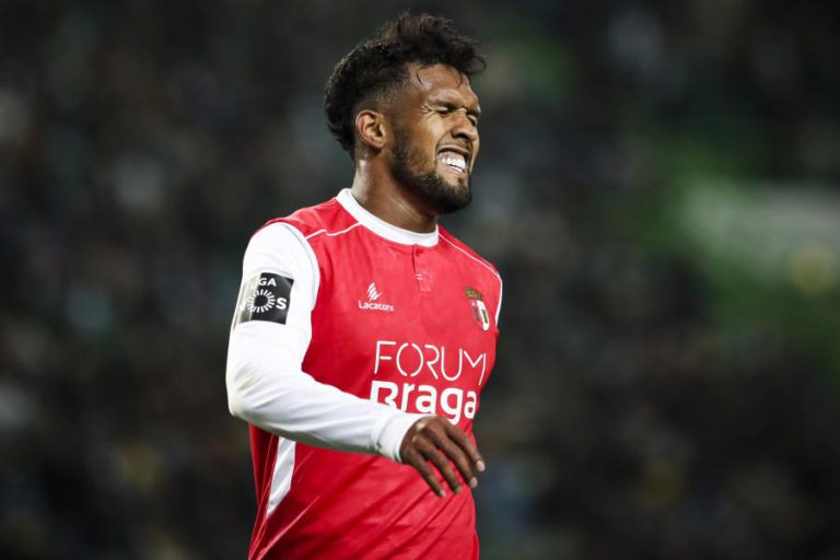 BRAGA PROCURA PRESSIONAR FC PORTO E MANTER MARGEM PARA SPORTING, QUE VISITA BESSA