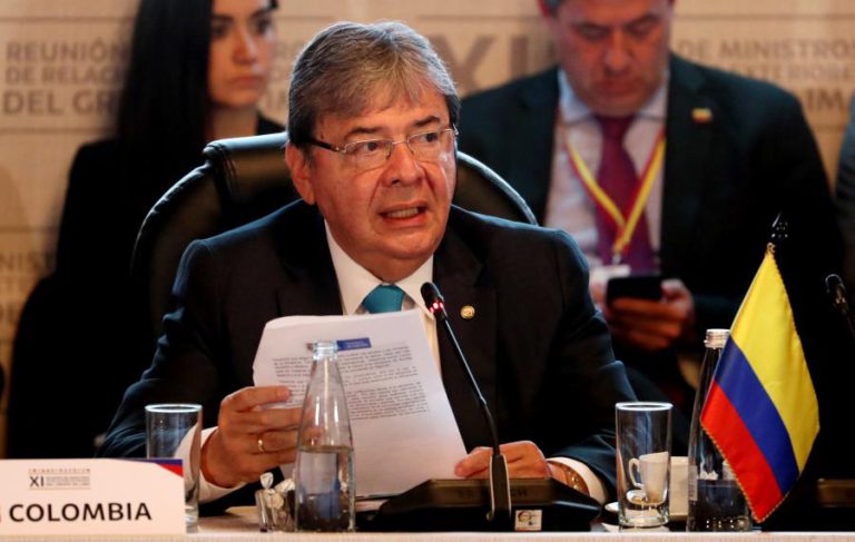 COLÔMBIA CONSIDERA CHEGADA DE SOLDADOS RUSSOS À VENEZUELA UMA “INCURSÃO MILITAR”