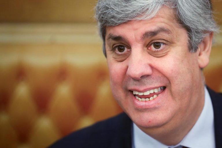 MINISTRO DAS FINANÇAS OUVIDO NO PARLAMENTO NA QUINTA-FEIRA SOBRE NOVO BANCO