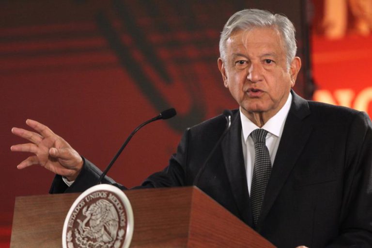 PRESIDENTE DO MÉXICO DESMENTE “FALSIDADES” DE DOCUMENTOS SECRETOS SOBRE O SEU PASSADO