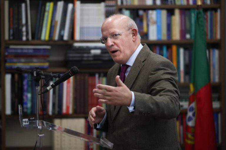 MNE NÃO CONFIRMA PEDIDO DE DESCULPAS SOBRE CASO JAMAICA ANUNCIADO POR LUANDA