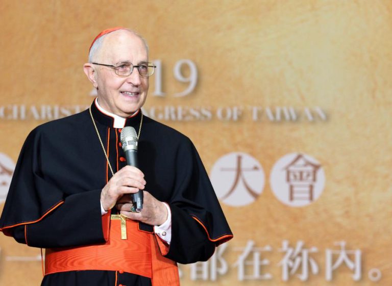 CARDEAL DIZ QUE ACORDO ENTRE VATICANO E CHINA VAI AJUDAR A IGREJA NO PAÍS
